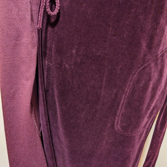 Diamond Tea Vintage Burgundy Red Velvet Velour Long Robe - Picture 8 of 9